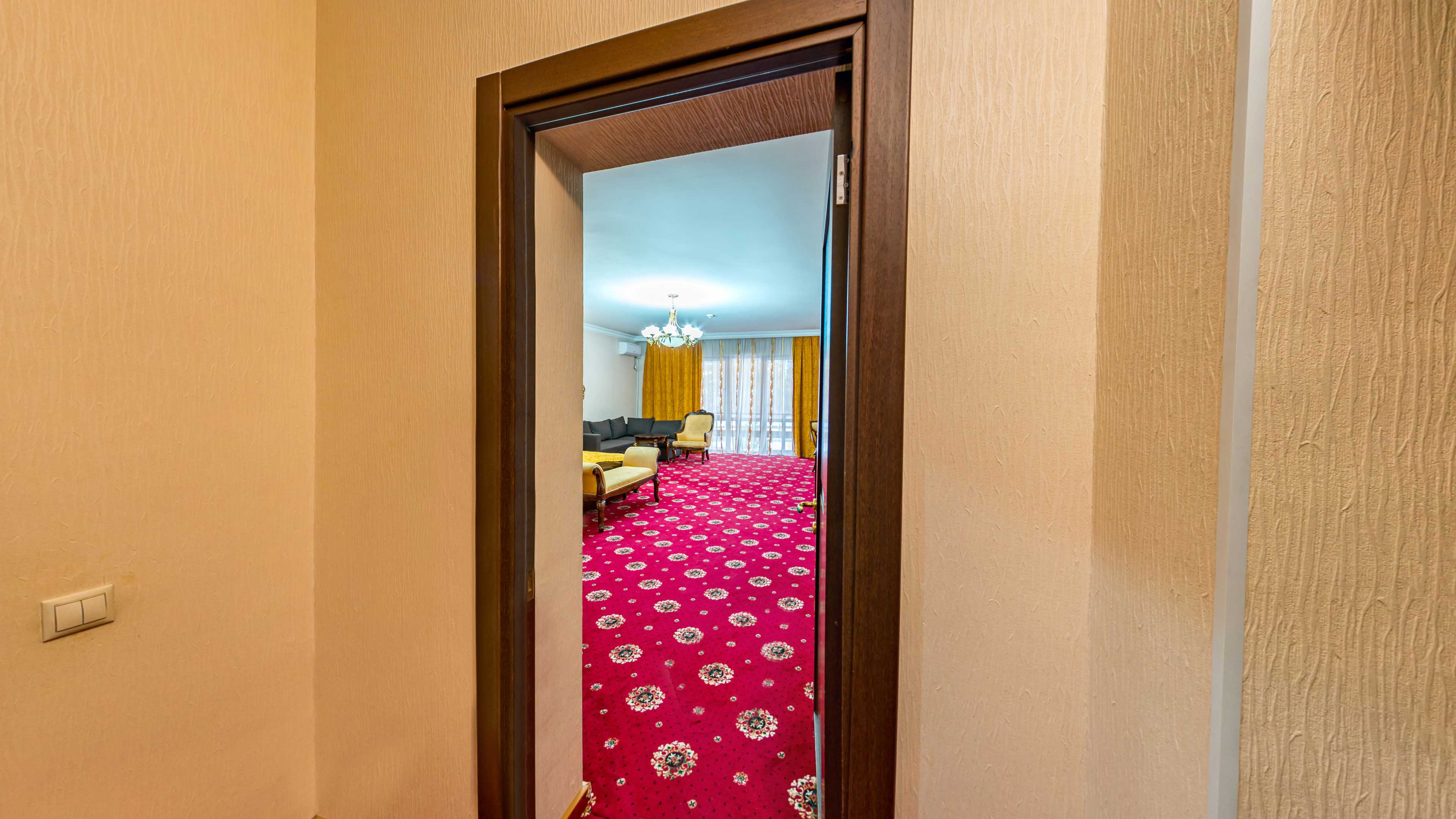 suite-large